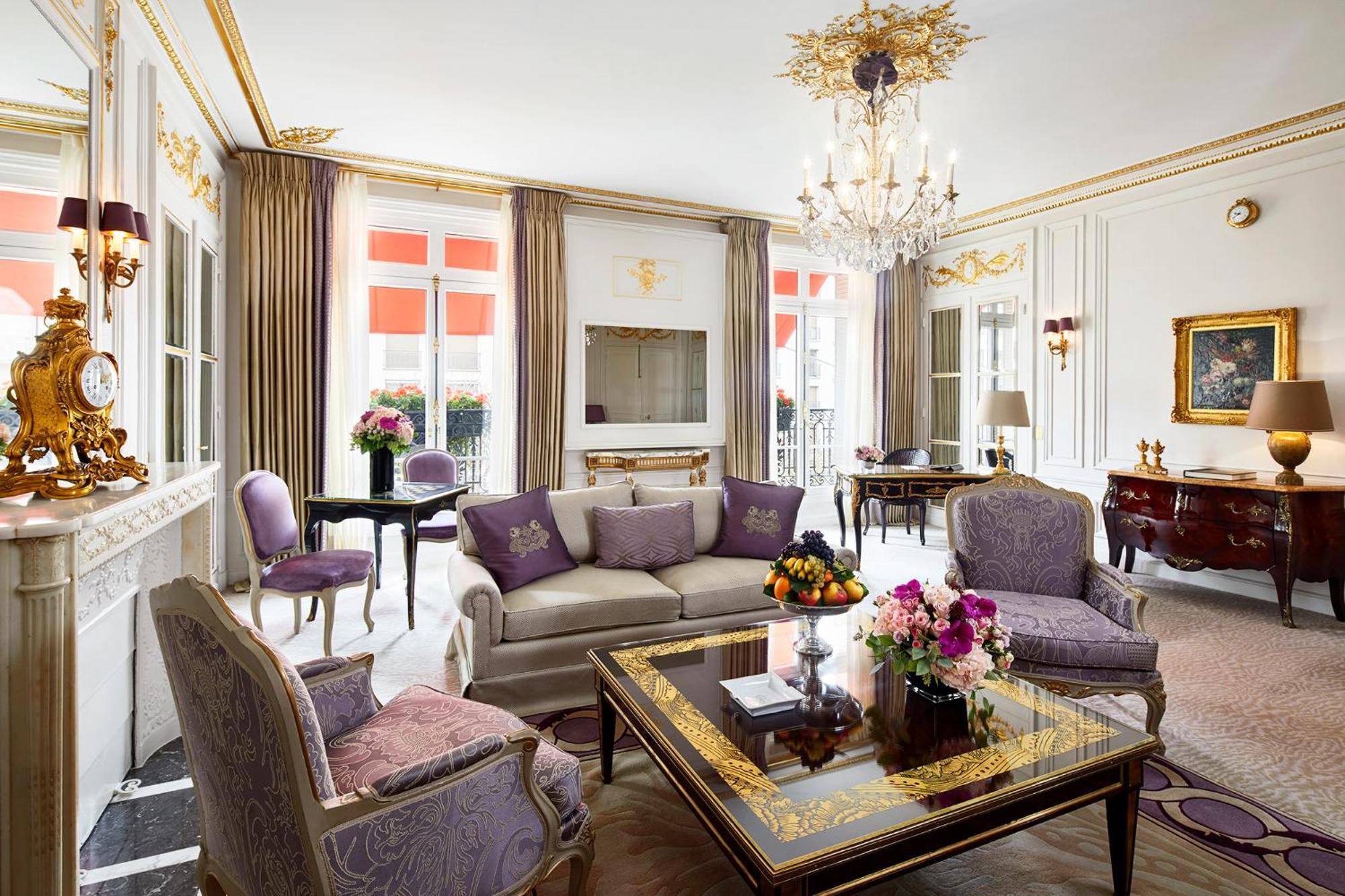 Hôtel Plaza Athénée - Dorchester Collection Parigi Esterno foto