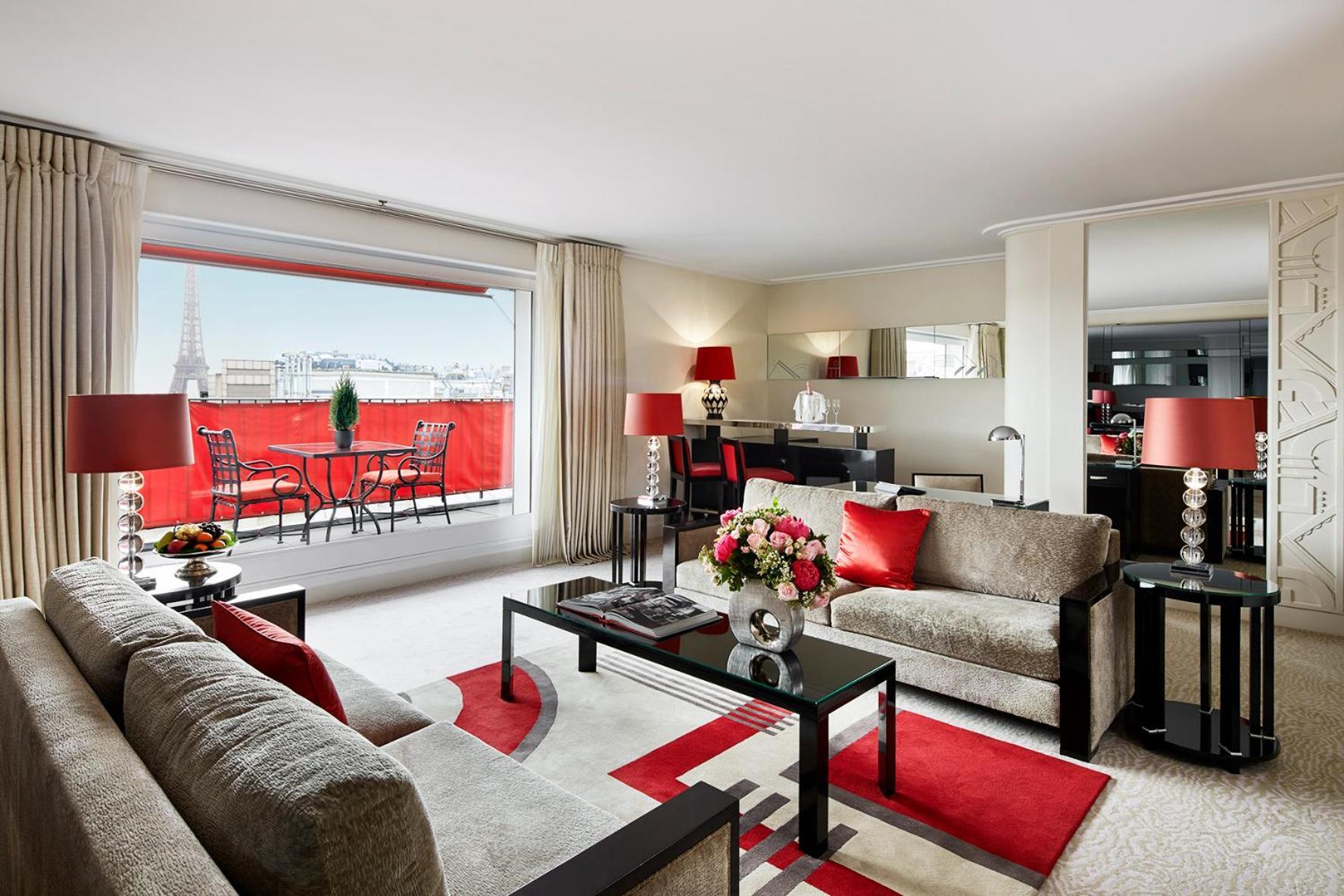 Hôtel Plaza Athénée - Dorchester Collection Parigi Esterno foto