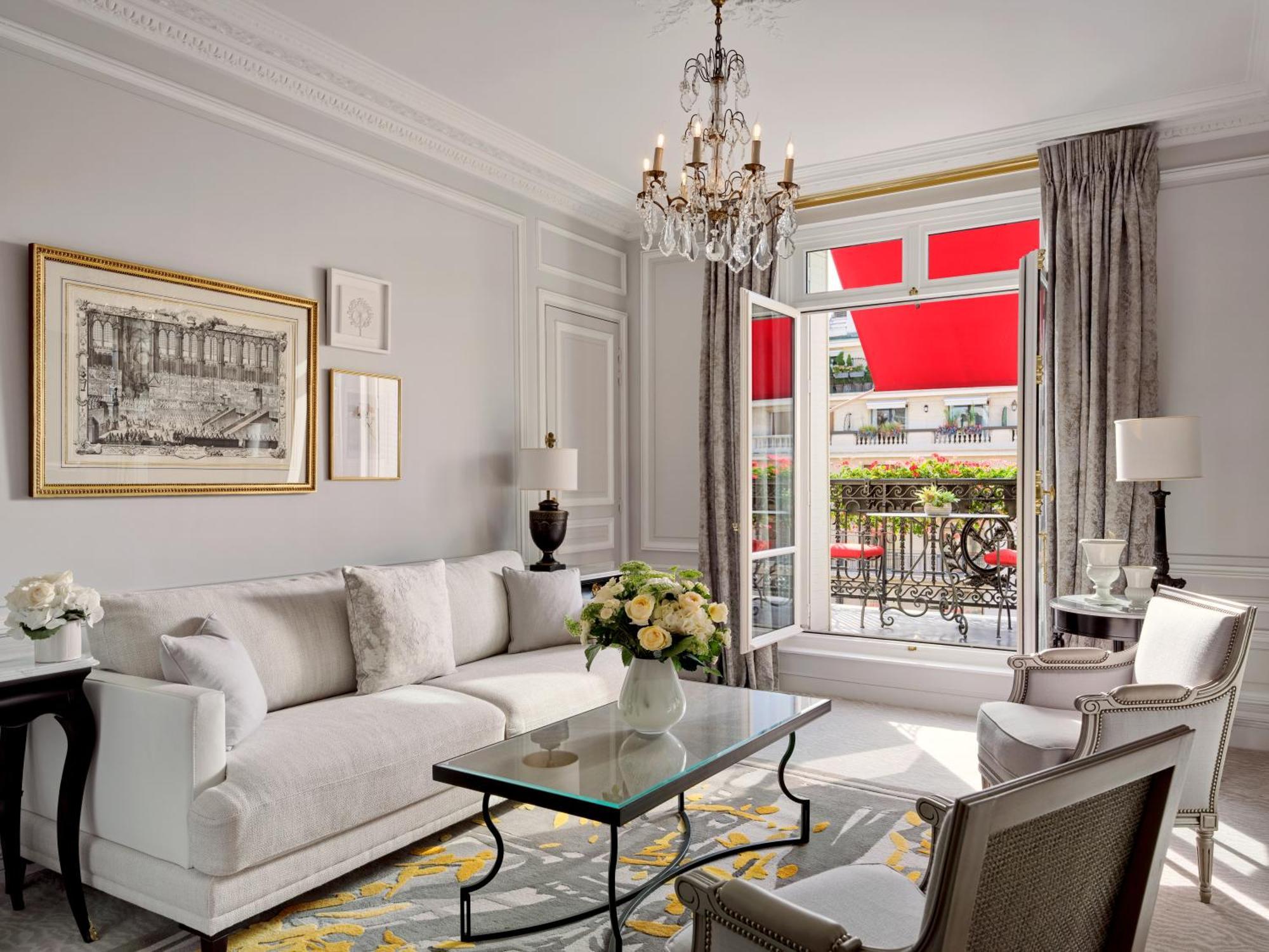 Hôtel Plaza Athénée - Dorchester Collection Parigi Esterno foto